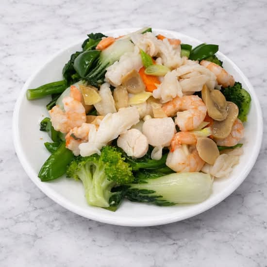 Assorted Seafood with Mixed Vegetables (什菜三鮮)
